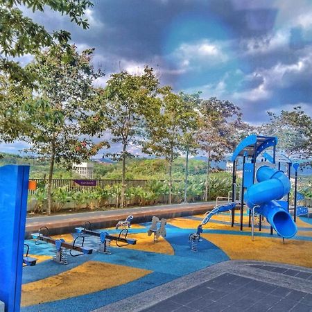 Mmg D'Tiara Homestay Kajang Exterior foto